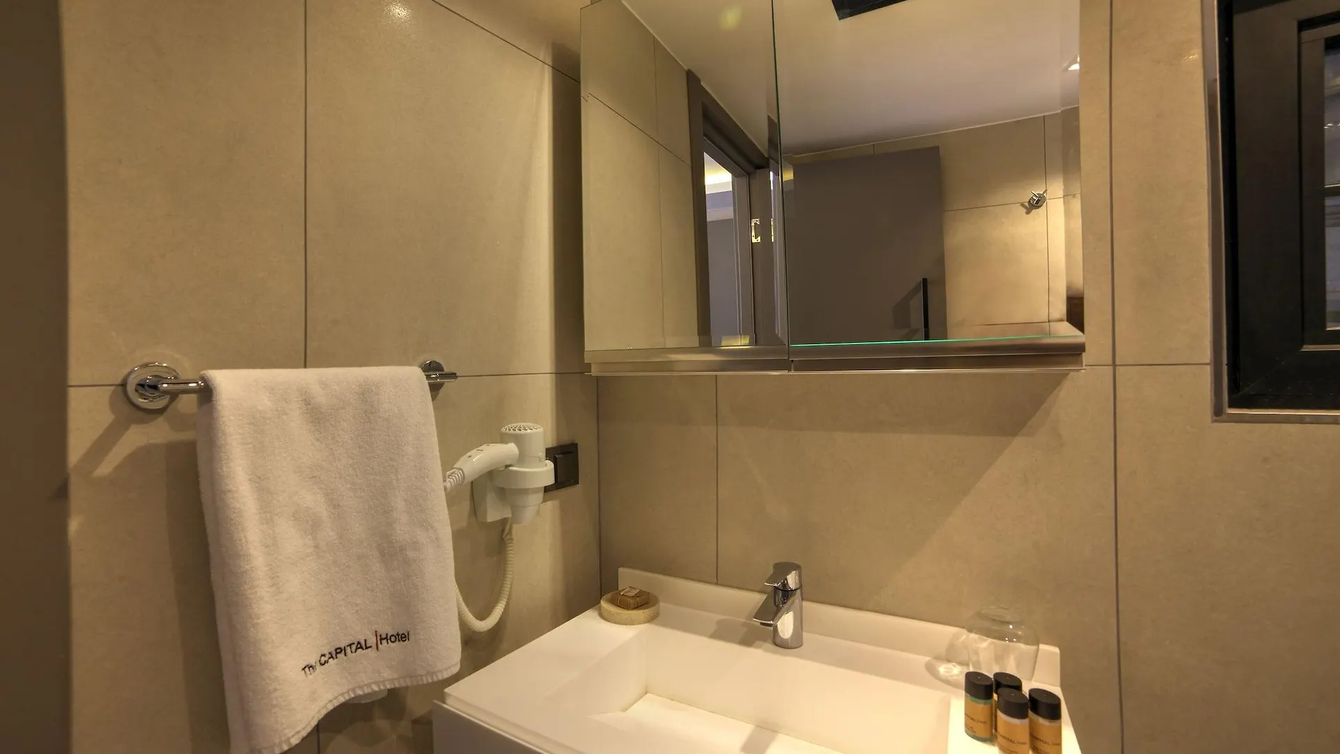 ホテル The Capital Suites イスタンブール